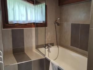 Appartement spacieux avec WiFi, parking et animaux admis - FR-1-671-15