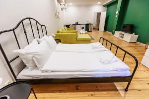 Saffron Guest House