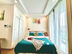 Deluxe Studio Vinhomes Green Bay Near My Dinh and Dcapital - 和平