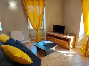 Appartements MONTALIEU SEJOUR Duplex Tournesol, prox CNPE Bugey, PIPA, vallee Bleue : photos des chambres