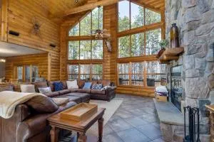 Luxurious Cabin on Castle Rock Lake! Sleeps up to 20! - Friendship