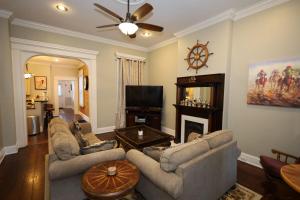 3 Bedroom Home Close to Cincy Stadiums, Downtown