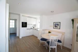 Trutz blanker Hans - Dünenstr 19, App 7