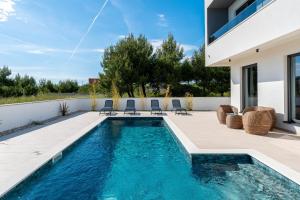 Villa Karlo ZadarVillas