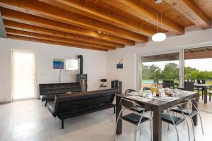 Villa Maslina by Briskva