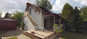 Vidra Apartman Zamárdi - 60 meters from Lake Balaton!