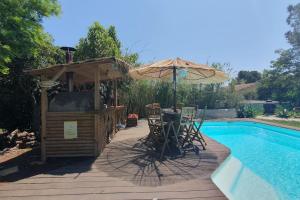 LE CABANON Piscine Jacuzzi Sauna Paillote