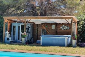 LE CABANON Piscine Jacuzzi Sauna Paillote