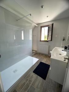 Maisons de vacances Maison 6 couchages, 200m plage : photos des chambres