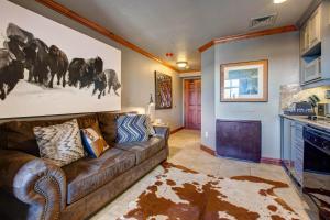 Westgate 3901 AB by Moose Management