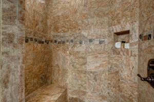 Westgate 3901 B by Moose Management