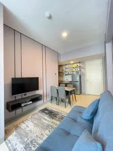 Lux 2 Br Anderson above Pakuwon mall center - Lidah