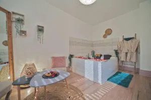 Pacat Insolite Jacuzzi ParkingFree Centre à 5min - Lutterbach