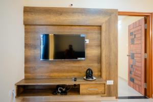 Elegance Serviced Apartment