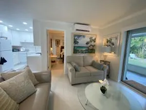 Closest 1BR to Vanderbilt Beach, full kitchen with dishwasher, ALL NEW! - Vanderbilt Beach Estates