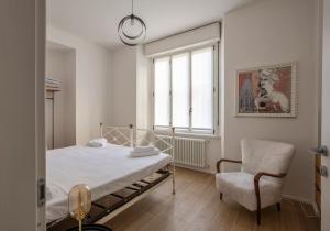 -Art Gallery- Luxury Boutique in center of Como