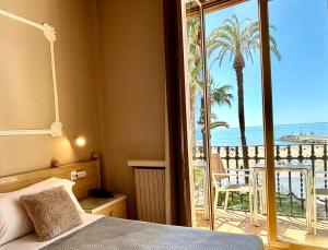 Double or Twin Room with Sea View and Balcony room in Hotel Celimar