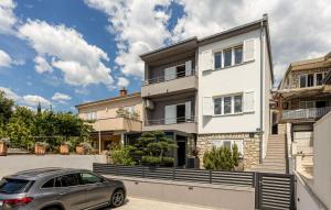 Stunning Apartment In Crikvenica With Kitchen 