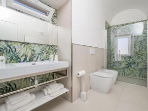 Radici House - Elegant apt with Patio and View