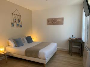 LOGIS HOTELS - Hotel et Restaurant L'Oceana : photos des chambres