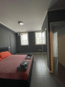 ERMAN HOUSE Perla nera veneziana