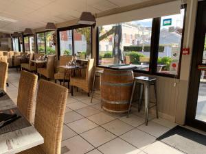 LOGIS HOTELS - Hotel et Restaurant L'Oceana : photos des chambres