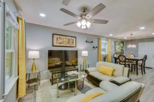 Athens Home with Deck - Near Sanford Stadium!