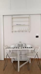 Monolocale zona Loreto MM1 Pasteur P1