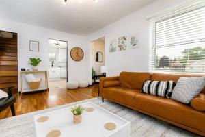 Shamrock 99: Charming Family Home 1.5 Miles From Notre Dame