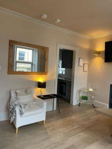 Bijou apartment in the heart of Melrose