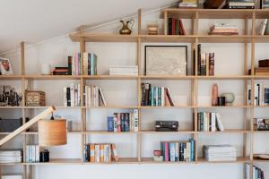 Trendy apartment in the heart of West Hobart