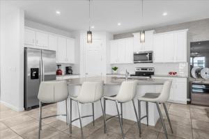 7 Bedrooms 7 Bathrooms Solara Resort 8959 Ad