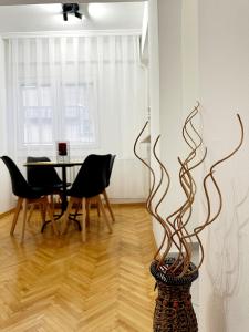 Linas Apartment -Modern & Cozy Central Skopje