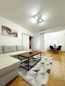 Lina's Apartment -Modern & Cozy Central Skopje