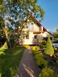 Domek pod Brzozami z jacuzzi ,grillem i tarasem - 克拉西琴