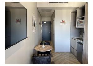 Chic Deluxe Studio at Thibault Square