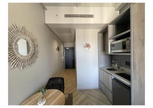 Chic Deluxe Studio at Thibault Square