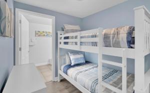 Stylish 1BD Beachfront Condo with Amenities Galore! by Dolce Vita Getaways!