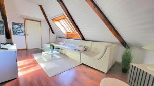 Sunset Penthouse, Fjord View & Parking