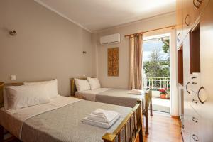 Cozy garden apartment