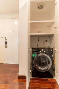 The Rixx Cozy Apartment at Ben Thanh tower with gym and pool