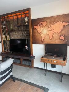 Bodrumda deniz ve doğa manzaralı full eşyalı lüks villa