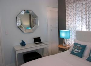 Lux Condo by the Beach