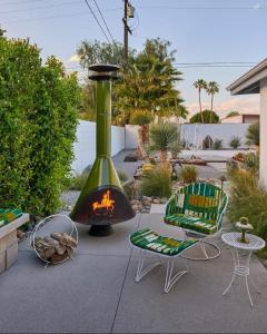 Designer Wexler Oasis with Saltwater Pool & Spa