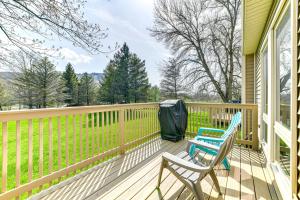 obrázek - Finger Lakes Resort Retreat with Mountain-View Deck!