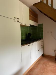 appartement bord de mer en Corse avec 2 piscines 100 metres de la plage