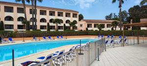 Appartements appartement bord de mer en Corse avec 2 piscines 100 metres de la plage : photos des chambres