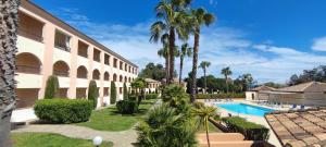 Appartements appartement bord de mer en Corse avec 2 piscines 100 metres de la plage : photos des chambres