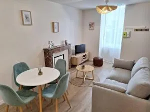 Appartement centre-ville avec cour privative - Малосен