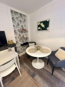 Appartements Quiet studio next business school and castle : photos des chambres